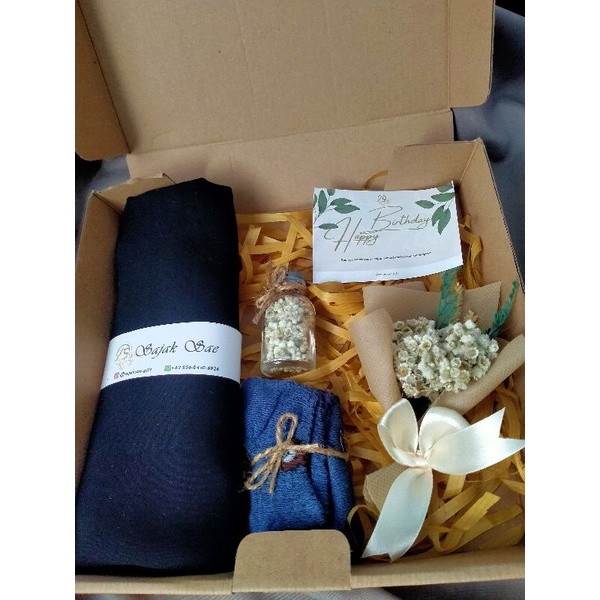 

Hampers set hijab