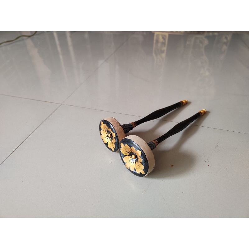 panggul gender wayang