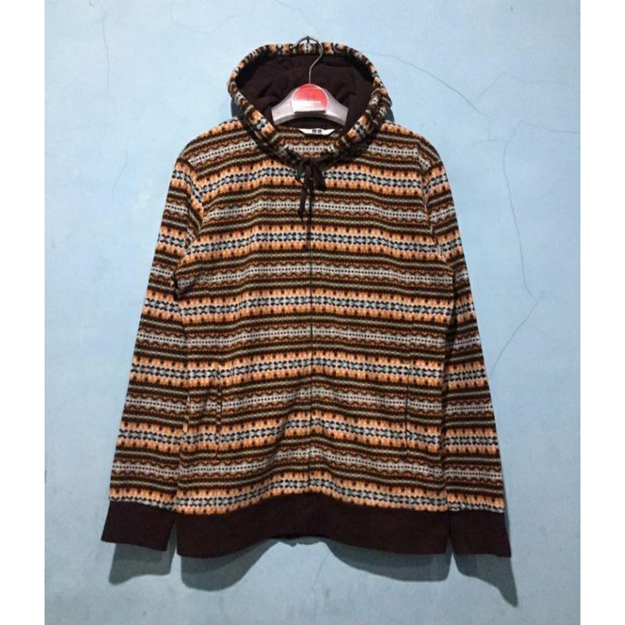 Jaket Flecee Navajo Uniqlo