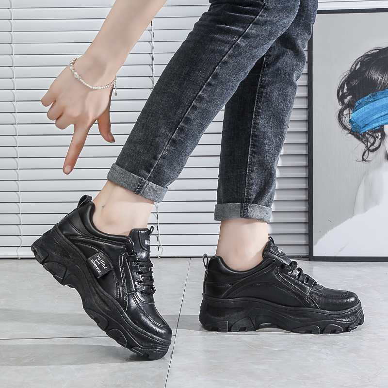 Sepatu Wanita Sneakers Gaya Ala Korea Style Keren AMC73