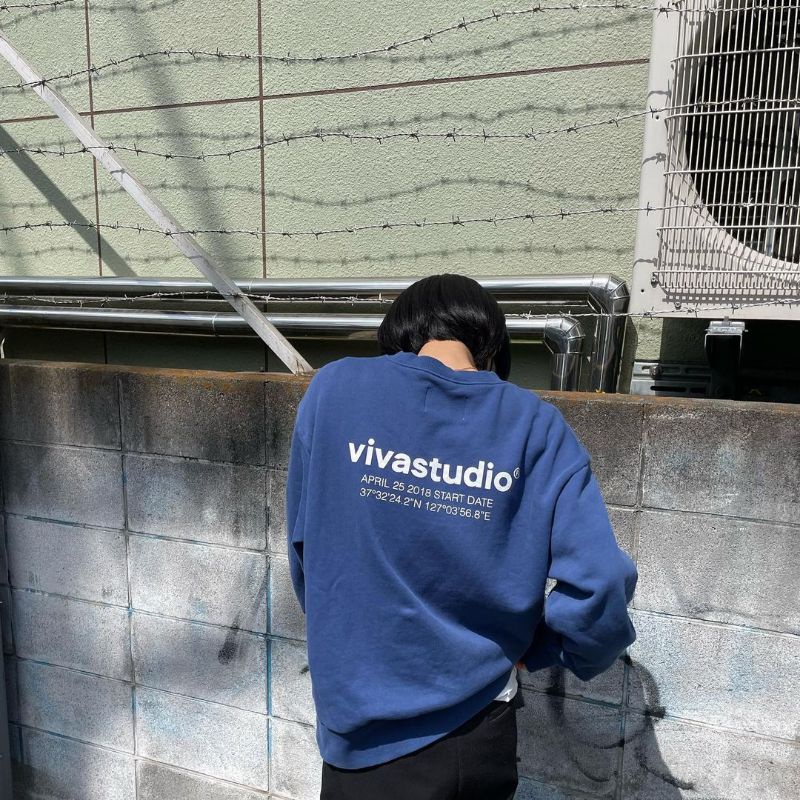 Vivastudio Location Sweatshirt Original | Vivastudio Korea Original | Jual Vivastudio Korea | Crewne