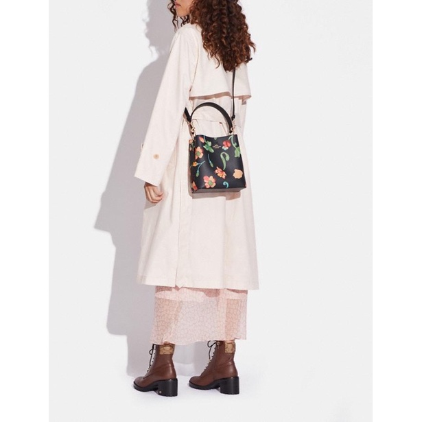 Coach Small Town Bucket Bag With Dreamy Land Floral Print (C8611)