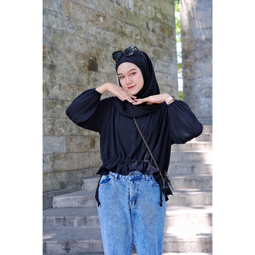 Rabella Puffy blouse polos serut bawah Sorella Blouse Serut AIRFLOW CRINKLE HITS OOTD SELEBGRAM FASHION Kemeja Oversize Serut Depan - Shirt Oversize -Kemeja Wanita Terbaru Aqella blouse by vitafa id | blouse serut | kemeja serut CRINGKLE REAL PICTURE