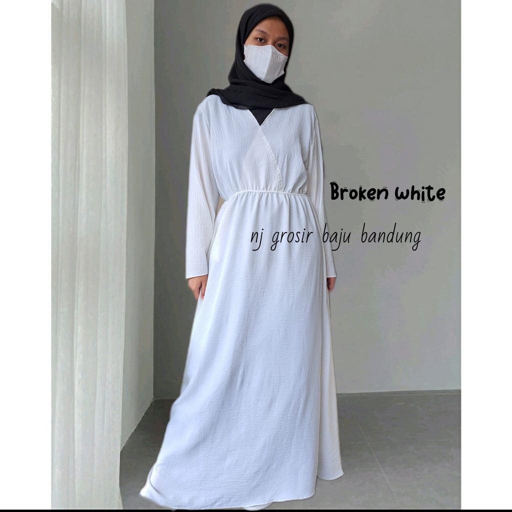 Dress wanita kekinian//dress wanita terbaru buat lebaran //gamis wanita bahan crinkle putih