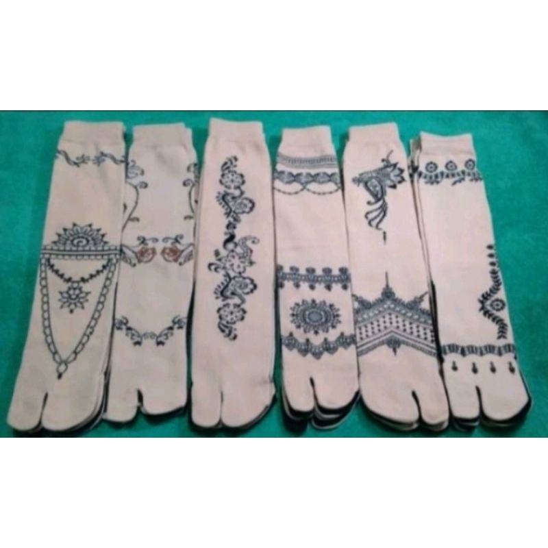 kaos kaki jempol cream motif henna polkadot dll wanita muslimah dewasa