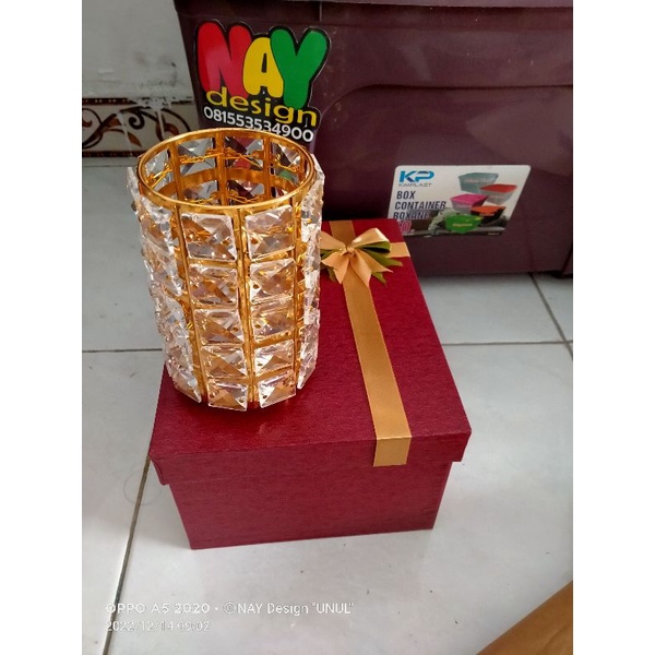 

Hard box Hampers