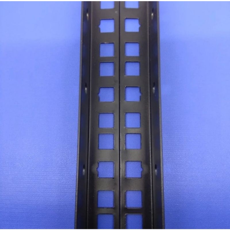 Rack mounting / Besi rack Mounting / Server 16yu Flightcase Pro: 71,3cm Akurasi Tanda