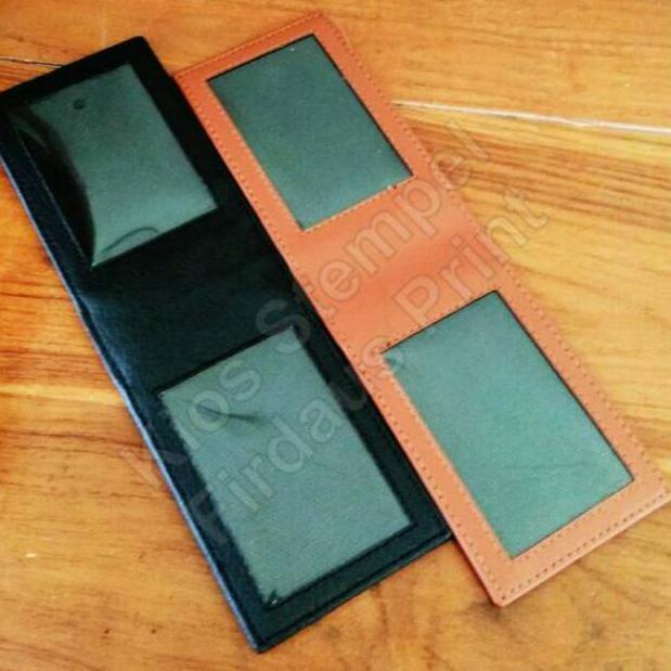 

[PRODUK-HIF0B60] Tempat id card name tag kulit sintetis magnet saku lzbjf