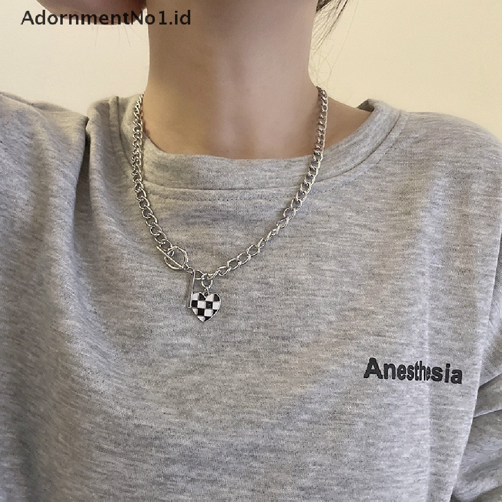 [AdornmentNo1] Personalized Necklace Checkerboard Love Pendant Necklace Desain Sense Sweater Canggih Rantai Tulang Selangka Ins Hip-Hop Necklace [ID]