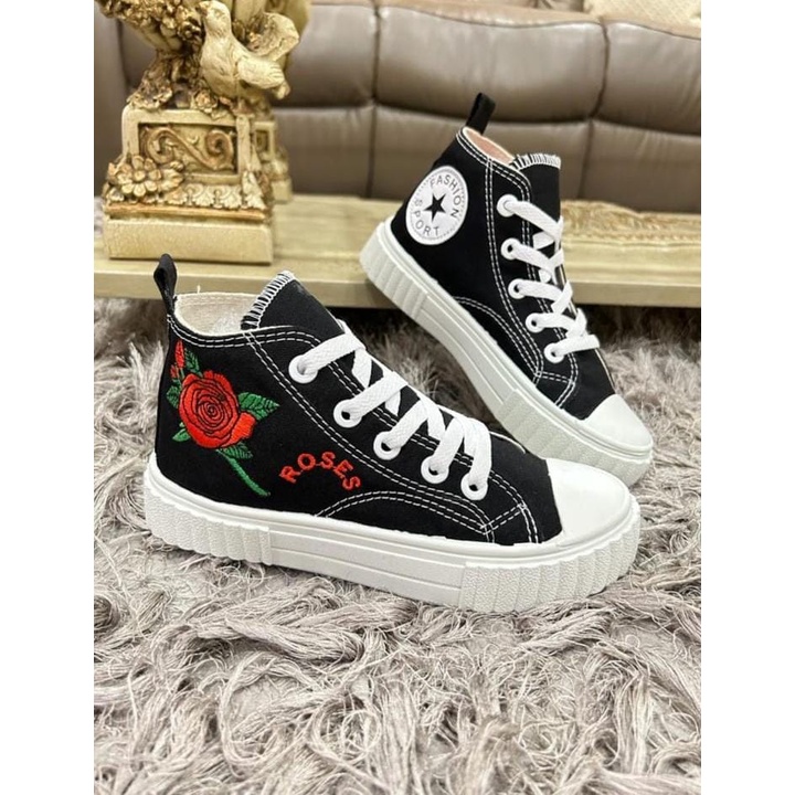 Sepatu Sneakers Wanita Kanvas Bordiran Bunga-Rosse Import