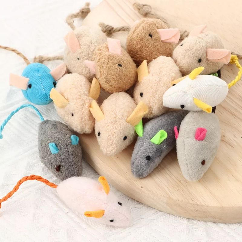 Mainan Kucing Catnip Tikus Bahan Plush Uk 5.5cm