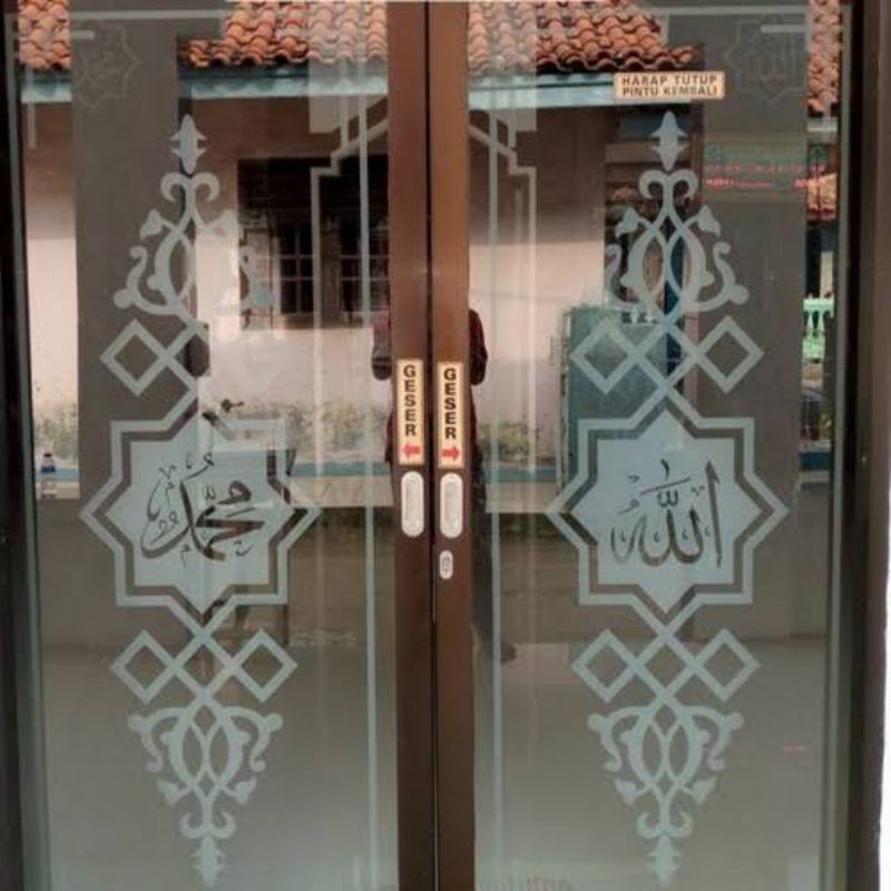 Stiker Kaligrafi Sandblas Stiker Kaca Pintu Jendela Masjid Musholla