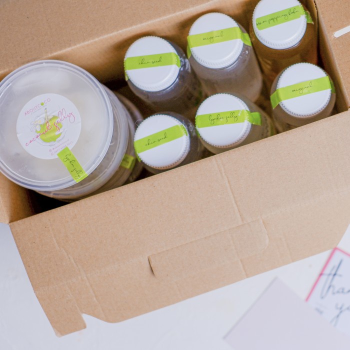 

Parcel Aboutcoco Hampers - Air Kelapa Muda Dan Kelapa Jelly