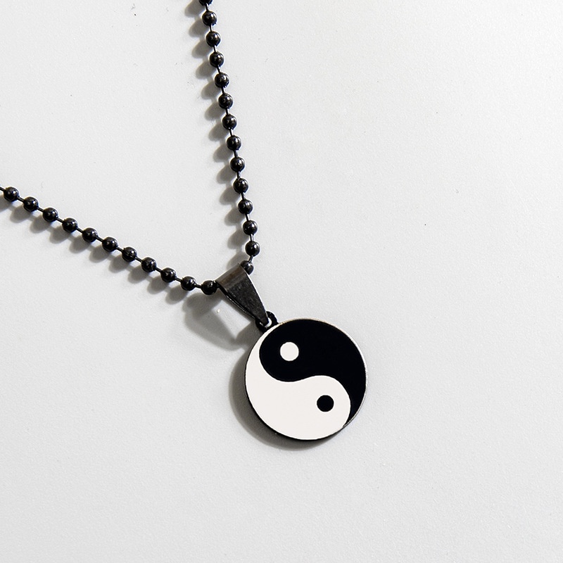 Kalung YinYang Bulat Keren / Kalung Rantai + Liontin Yin Dan Yang Hitam Putih Pria Wanita Import / Y