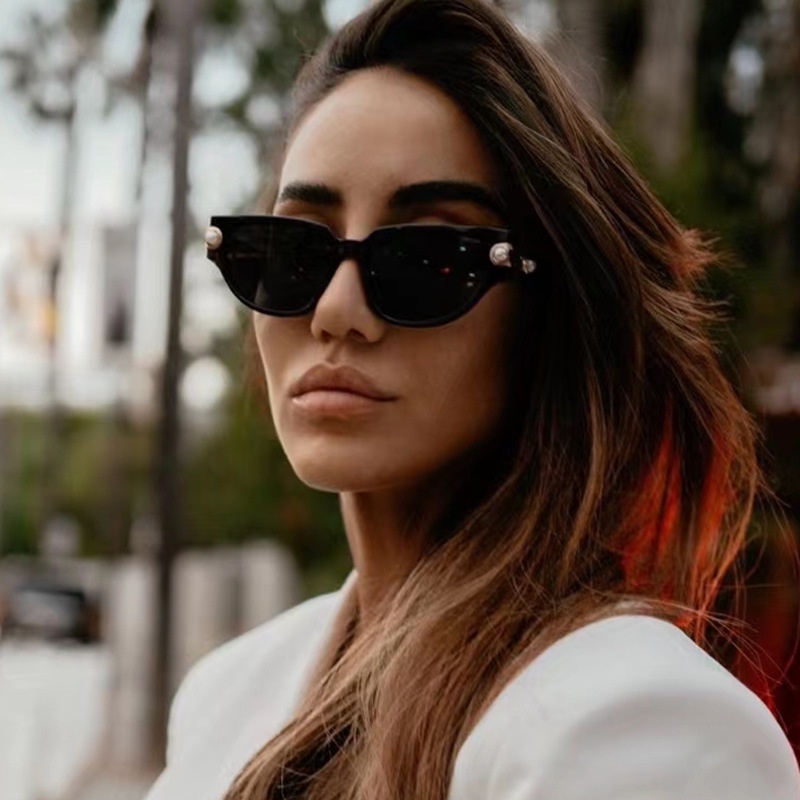 (YUZHU) Mode Barat Permen Warna Mata Kucing Mutiara Kacamata Vintage Fashion Design Sense Shade Sunglasses Wanita