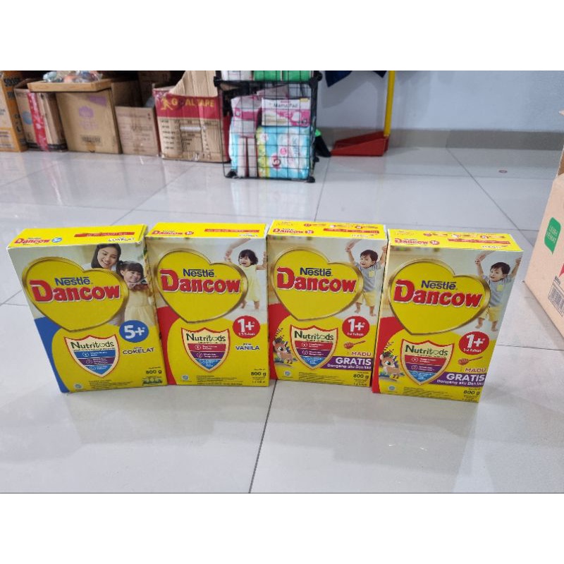 Susu afkir dancow 1+ rasa madu  dan vanila 800 gram ed october 2022 (harga 4 kotak)