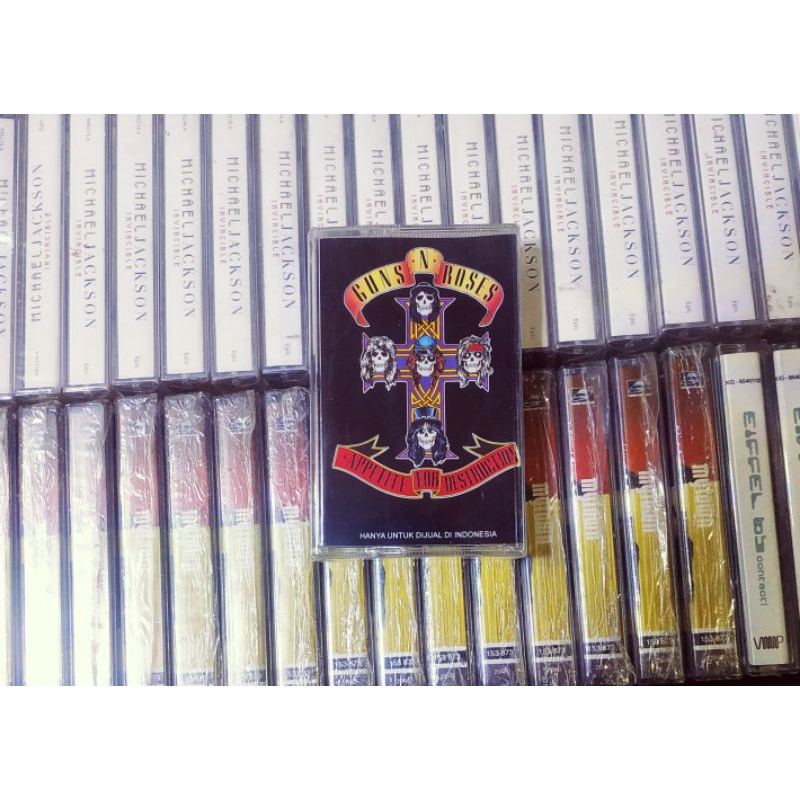 KASET TAPE PITA GUNS N ROSES
