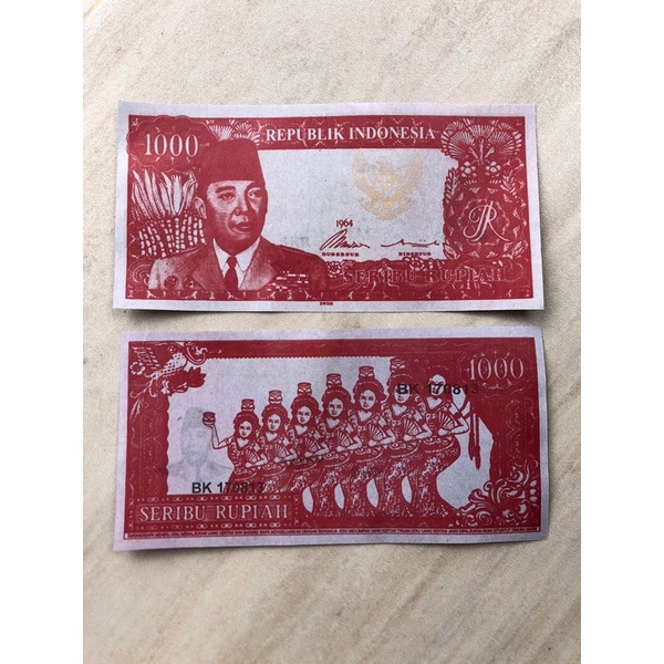 Uang Soekarno 1000 rupiah Garuda Warna Emas tahun 64 Penari 7