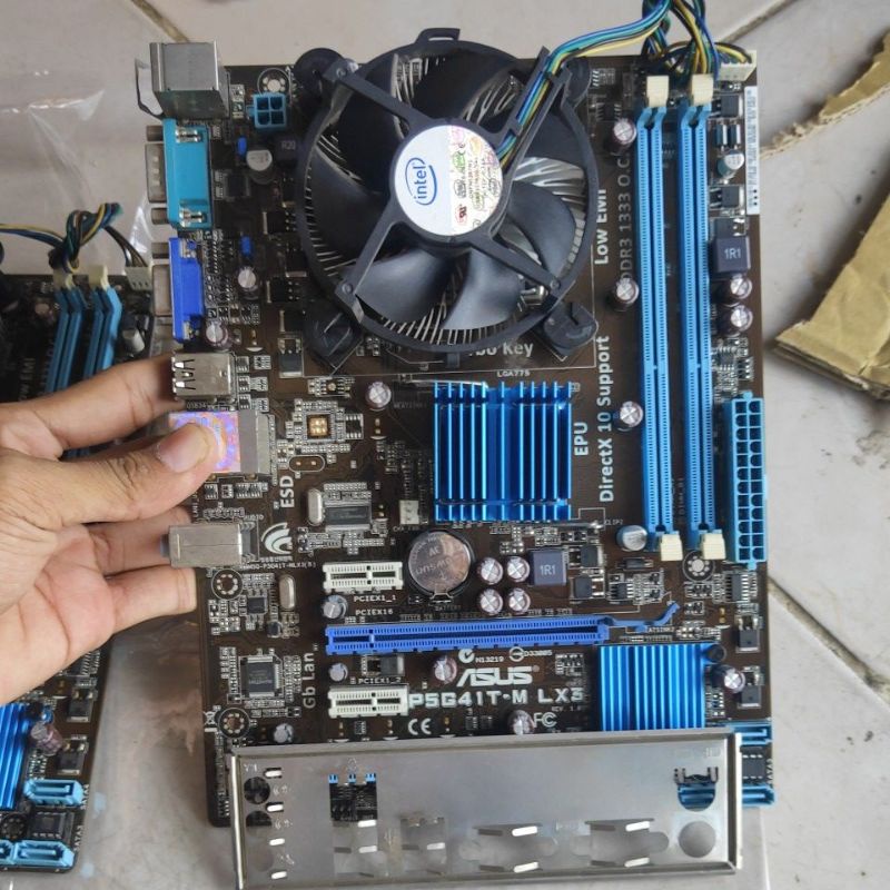 Paket Mainboard G41 Asus E8400 + Fan