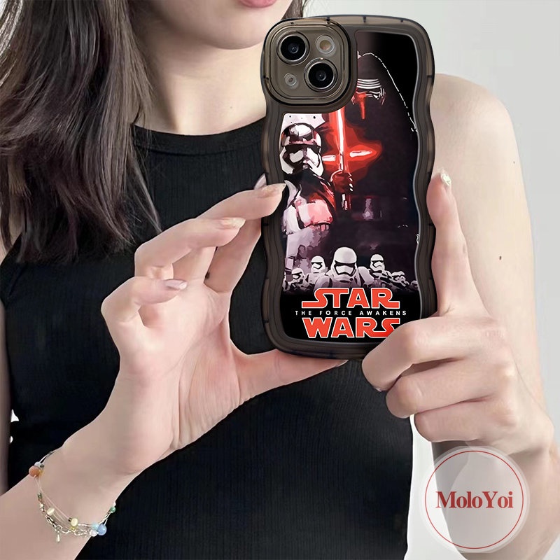 IPHONE Ins Fashion Trendi Merek Star Wars Case Kompatibel Untuk Iphone11 Pro Max XR 12 13 14 Pro Max 6 6S 7 8 Plus X XS Max SE 2020 Wavy Edge Soft TPU Back Cover