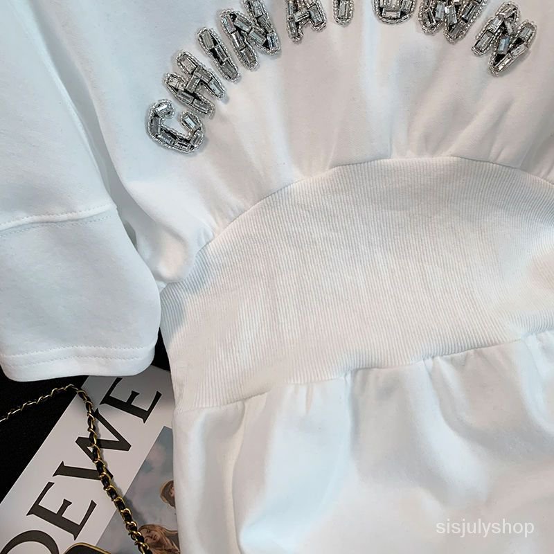 #Sisjuly# Gaun kaos lengan pendek tipis rantai huruf berlian gaya Prancis baru wanita pinggang model