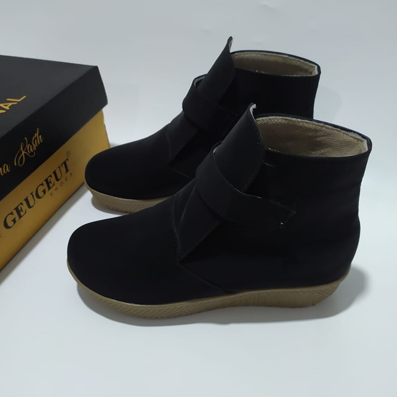 GEUGEUT GGT102 SEPATU BOOTS FLAT WANITA KOREA