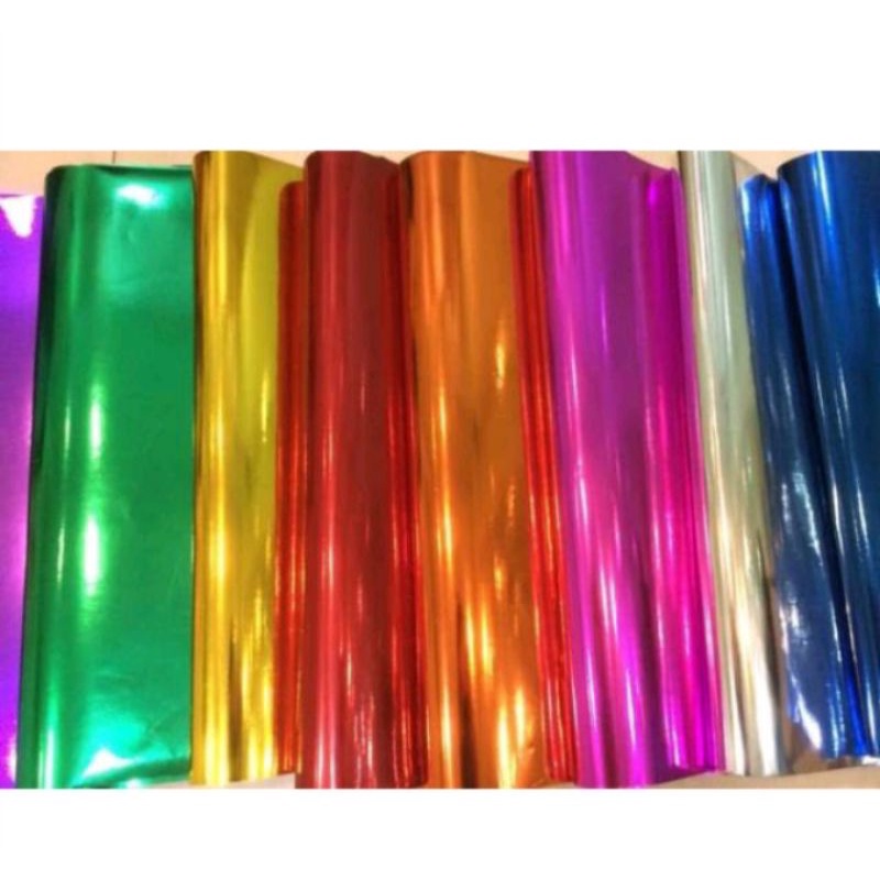 

Kertas Kado Metalik Warna Mengkilat Cocok Untuk Dekorasi Natal / Lebaran / Ulang Tahun DLL