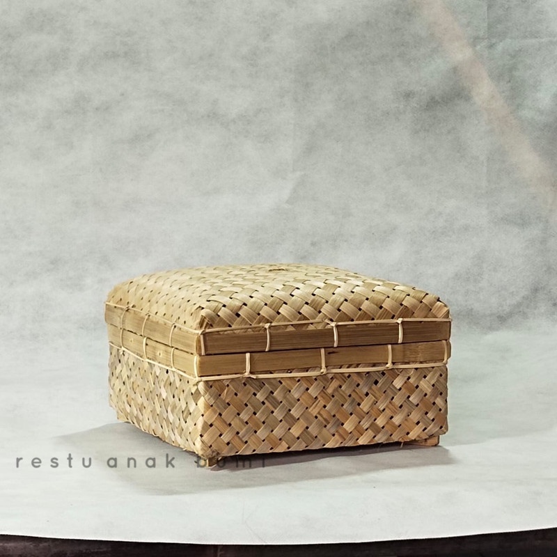 

( new product ) Wadah seserahan 27 cm/Hadiah/Lamaran/Parcel Lebaran/Natal/Imlek/Catering/Souvenir/Wadah Serbaguna/Basket/Craft/Fruit Box/Sembako/Teh/Gula/Beras/Telur/Kado/Gift/Hampers/Hantaran/Makanan/Minuman/Keranjang Buah