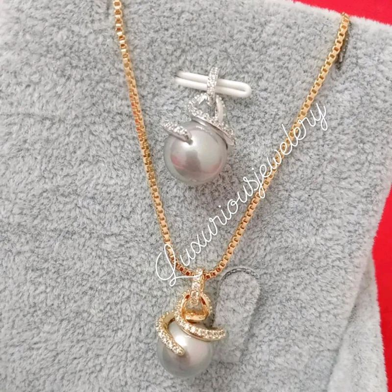 Kalung mutiara premium