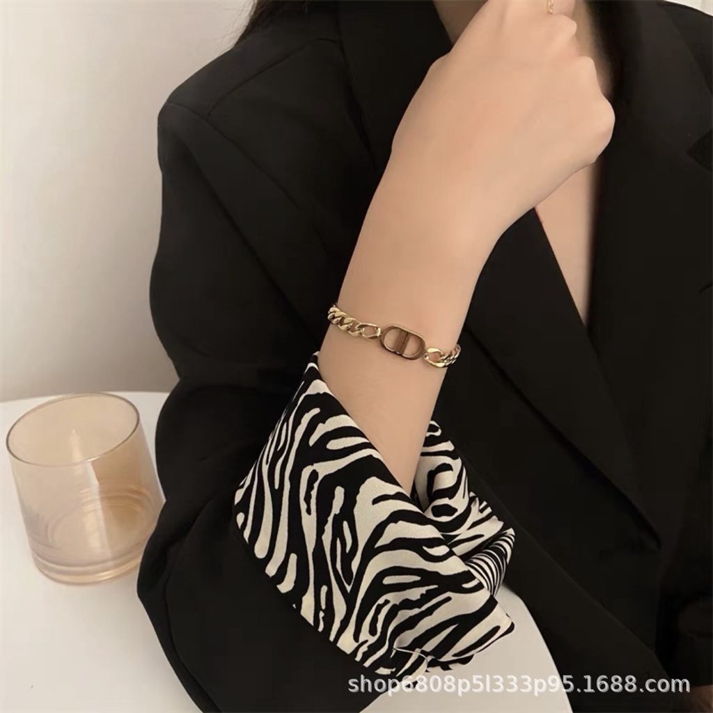 [ Bayar DItempat ] Gelang Titanium Wanita Stainless Steel Anti Karat / Gelang Titanium Wanita Import Titanium / Gelang CD Terbaru Titanium Gold