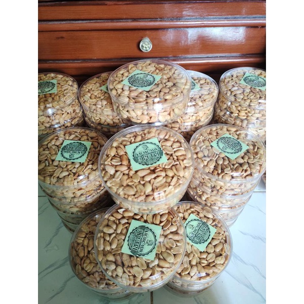 

kacang bawang toplesan