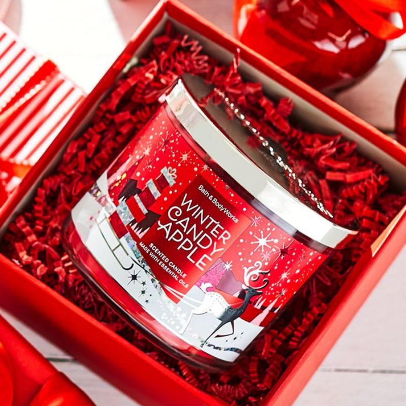 BATH &amp; BODY WORKS BBW WINTER CANDY APPLE  3-WICK SCENTED CANDLE 411 g