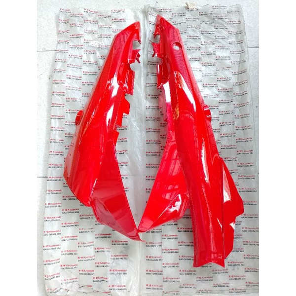 bodi body samping kiri kanan kawasaki blitz r merah original asli kawasaki KGP