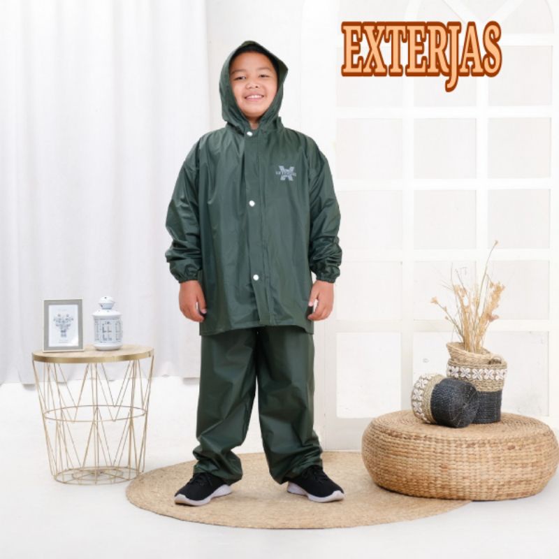 EXTERJAS 012/JAS HUJAN ANAK ARMY// jas hujan hijau army //jas hujan anak laki laki// JAS HUJAN TEBAL JAS HUJAN KIDS//Jas Hujan Pria Wanita Terbaik Tebal Anti Rembes Raincoat setelan// SUPER JAS/ JAS HUJAN PEREMPUAN/ JAS Hujan Setelan/ JAS HUJAN AXIO