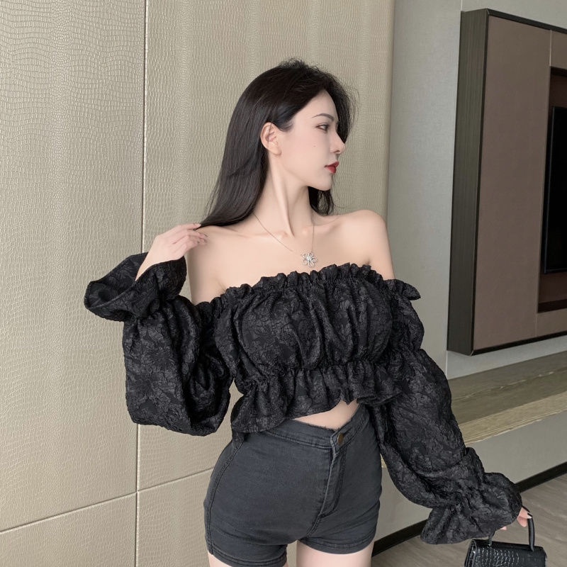 Red Desain lengan lentera temperamen dewi lembut rasa atasan satu bahu jacquard ramping bagian pendek kemeja tipis untuk wanita