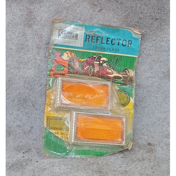 aksesoris Vespa cat eye Vespa cat eye mobil antik cat eye mobil tua cat eye Stanley cat eye mobil ja