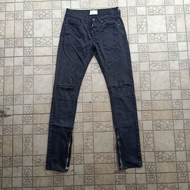 Fear Of God Jeans Ripped