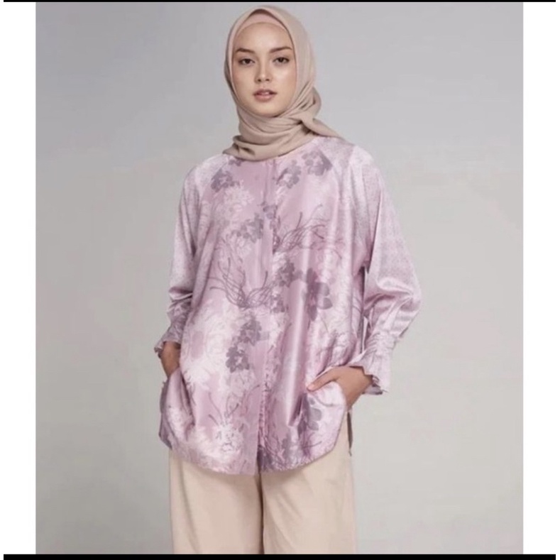 nayaka top ria miranda