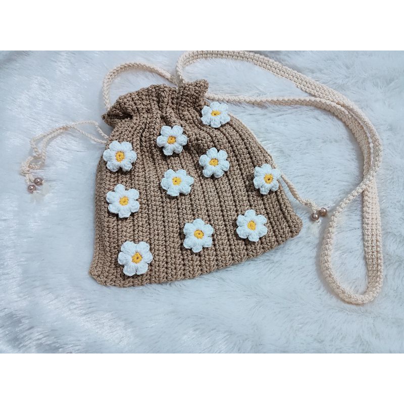 tas rajut bunga timbul