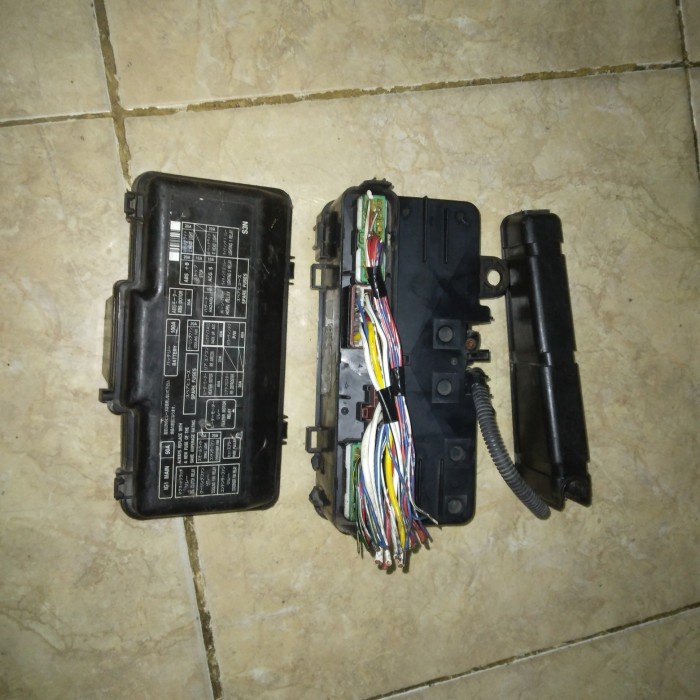 {BEKAS} Fuse box sikring mobil honda Odyssey 2000 2002 Diskon