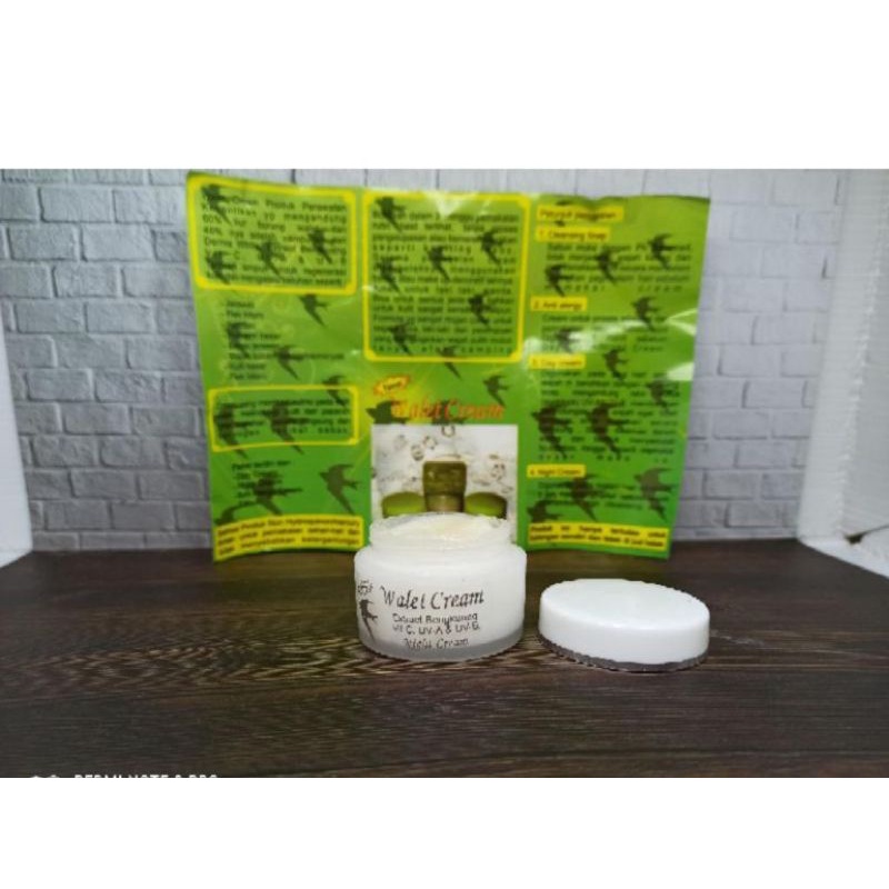 CREAM WALET BENGKUANG MALAM ASli