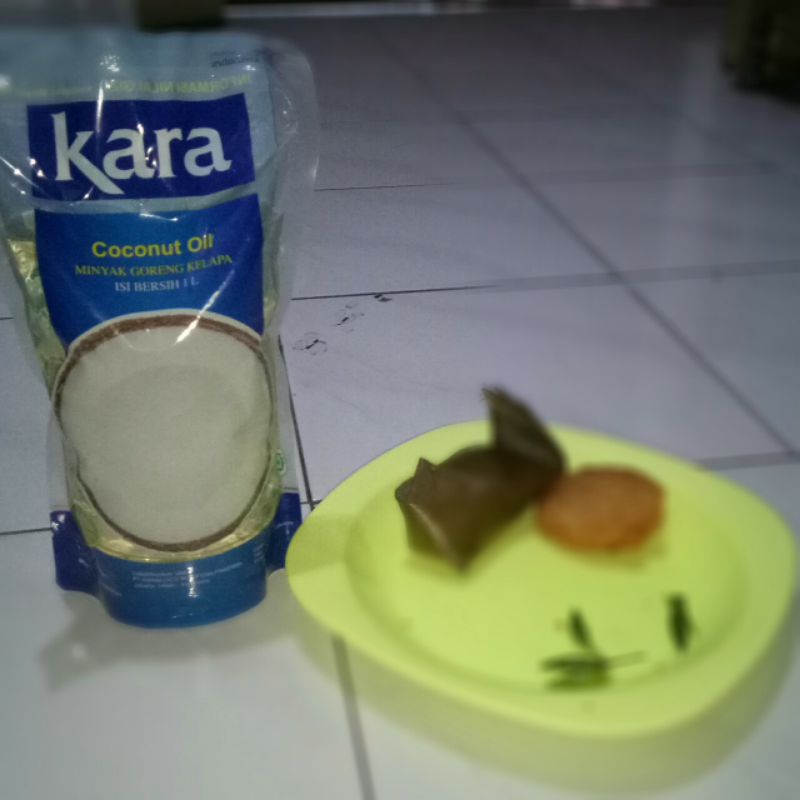 

Minyak Goreng Kelapa KARA Bandung