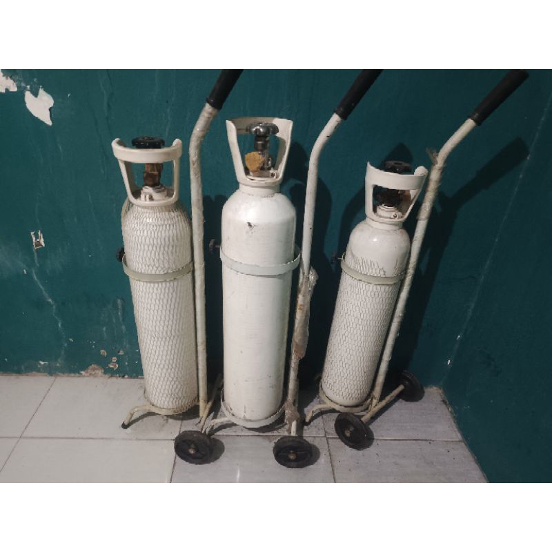 Tabung oksigen bekas