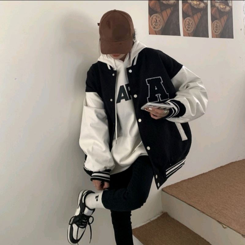 Jaket Varsity Big Size ( S - 6XL ) A Logo BORDIR Embroidery Jaket Baseball Kancing Bomber Oversized XXL XXXL 4XL 5XL FLeece Unisex Jacket Boy Girl Pria Wanita Jumbo Mix Kombinasi 2 Warna Two tone Street Style Couple Hitam Putih Cute Match Jaketin Aja