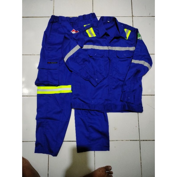 SETELAN SERAGAM SAFETY BIRU KANCING FREE LOGO K3 BENDERA SCOTLIGHT HIJAU 5CM KAIN PREMIUM HALUS