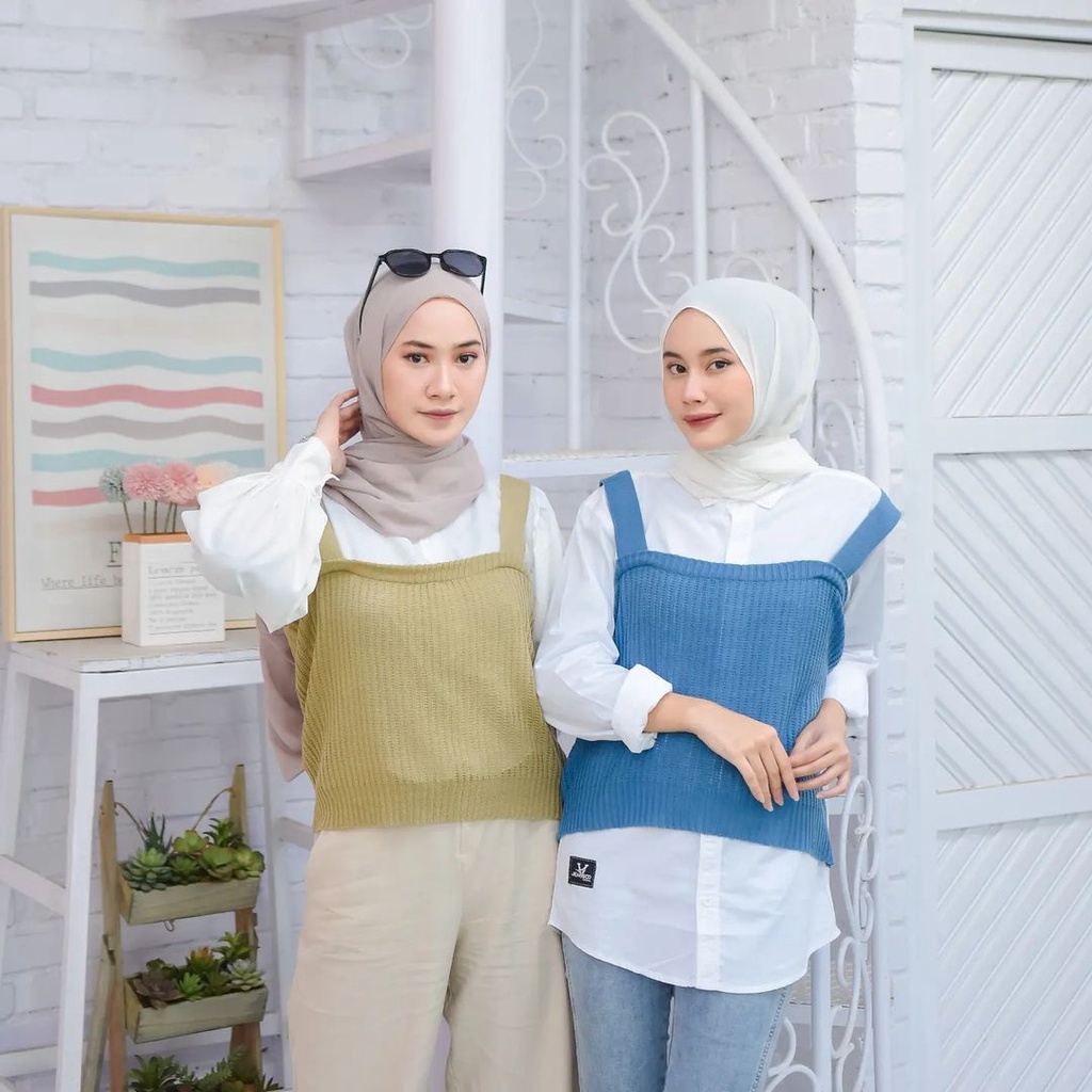 Vest Rajut Tanktop Hijab Magra/  Crop Outer Rajut Tanktop Wanita