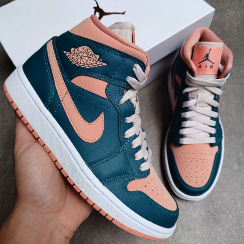 Air Jordan 1 Mid Dark Teal Green (W) || salmon pink