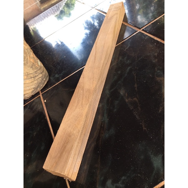 kayu jati merah (komponen)