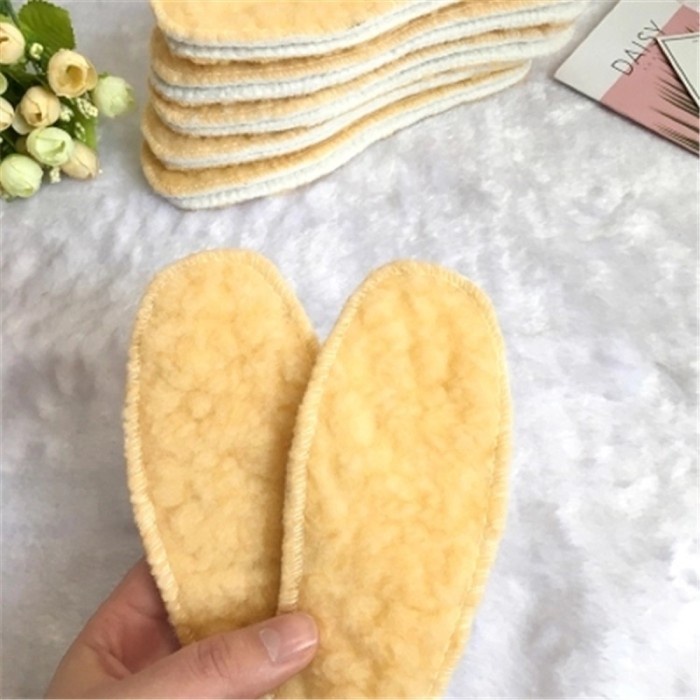 Insole Sepatu Wool ( isi 2 pcs = Sepasang ) - AC 88 - Spons Empuk Ganjalan Dalam Alas Kaki Pengganjal Ganjelan Bantalan Ganjel insol Sepatu Wanita Kebesaran Pelindung Tumit Anti Lecet Anti bau murah silicon gel sol outsol