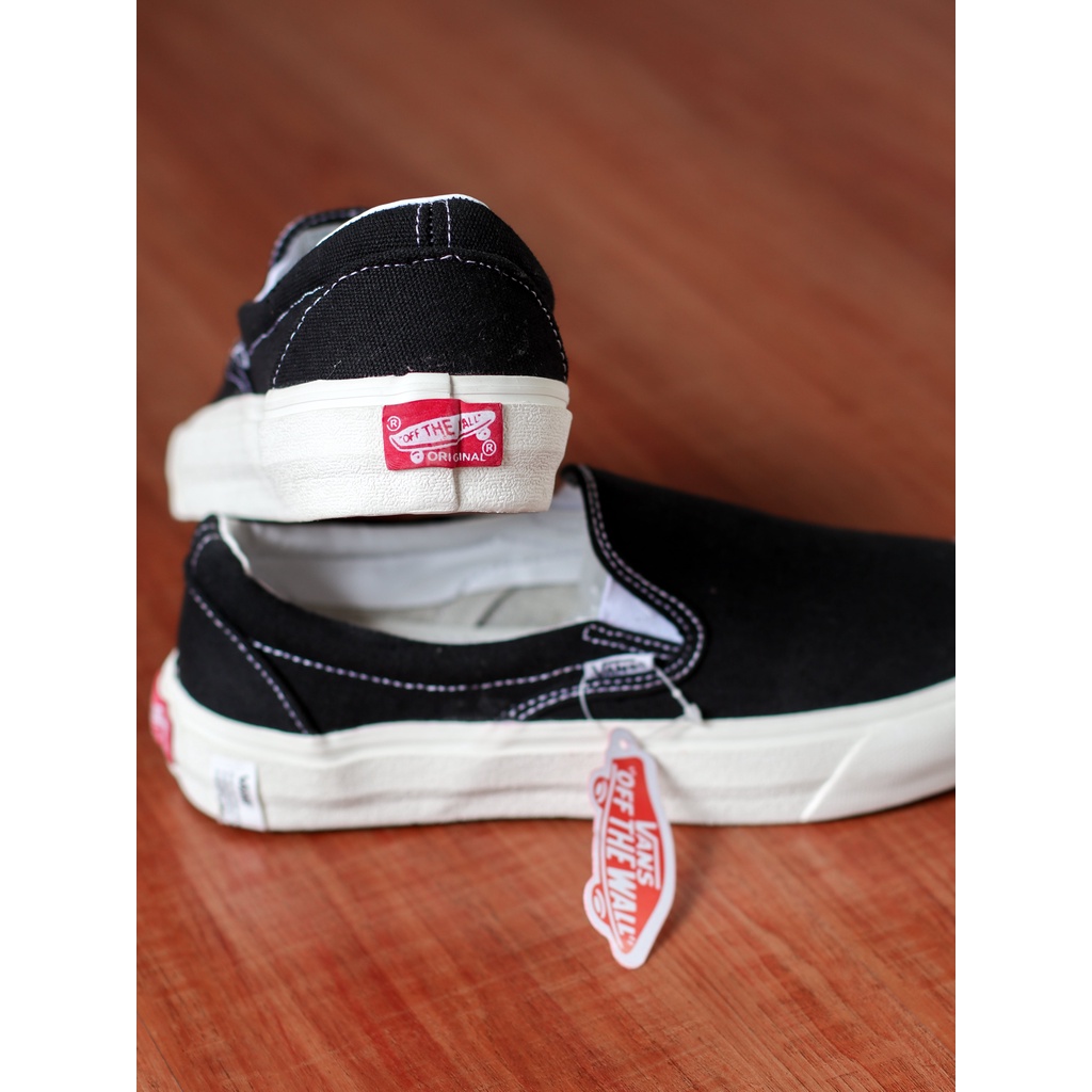 SEPATU KETS UNISEX SLIP ON BLACK WHITE OG PREMIUM SEPATU TERLARIS